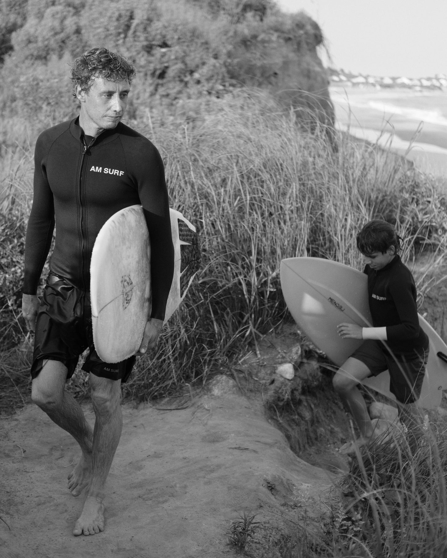 AM SURF 2MM Top- ( black )