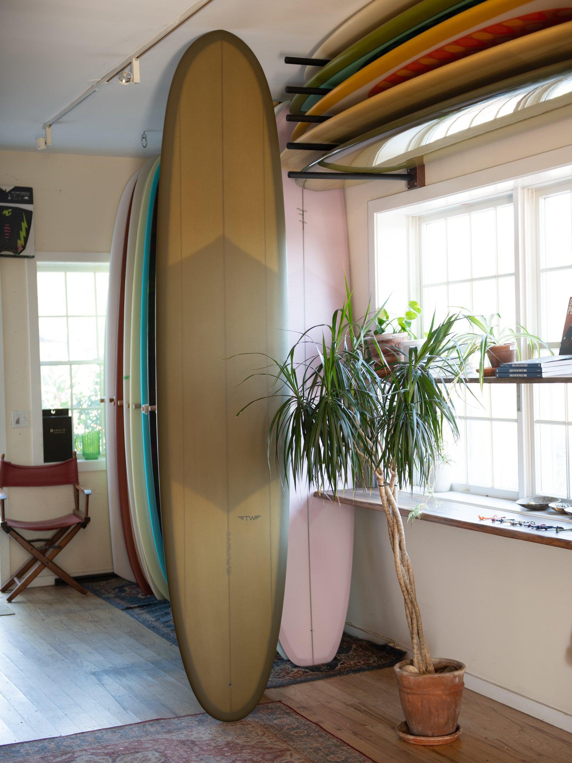 Tyler Warren Surfboard - Carving Noserider ( 9'6 )